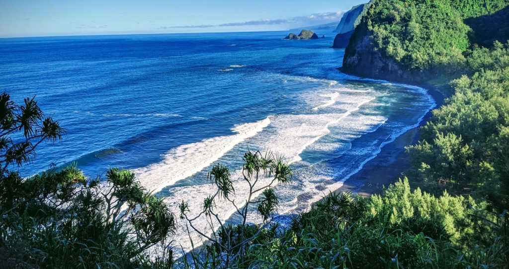 a breathtaking natural wonder of Pololū Valley located on the northern tip of the Big Island of Hawaii
